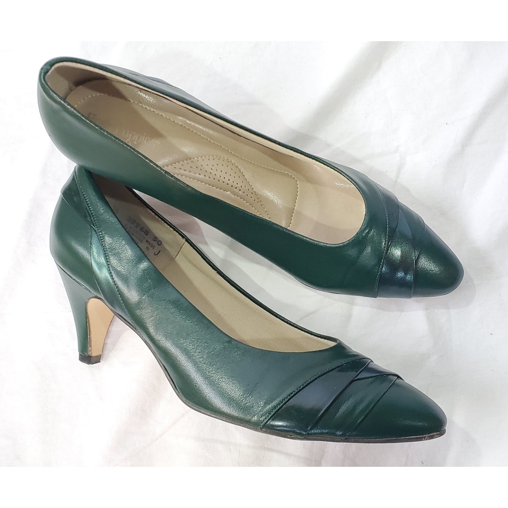 Vintage 80s Hush Puppies Green Pumps